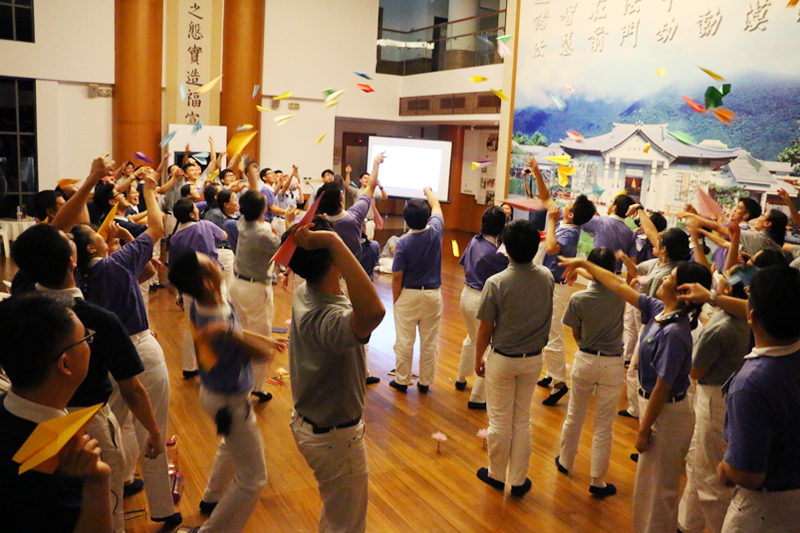 Tzu Chi Collegiate Youths Soar with Hope and Love  