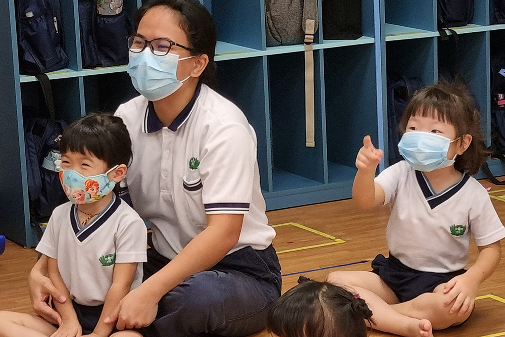 独特谢师礼 奉茶道感恩